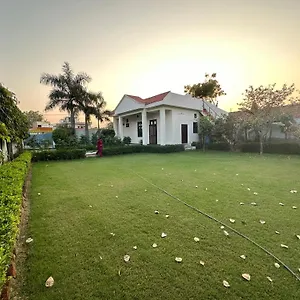  Chalet Serene Escape In Agra India
